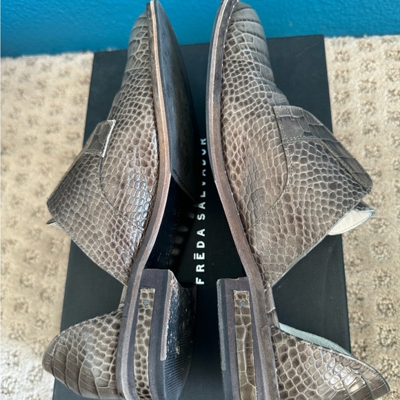 FREDA SALVADOR WEAR D'ORSAY LACELESS OXFORD CORIANDER EMBOSSED CROC SIZE 7M EUC - Picture 9 of 12